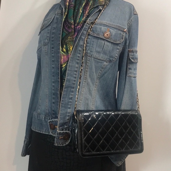 Ande’ Vintage Black Quilted Patent Clutch or Shoulder Bag - Picture 4 of 16